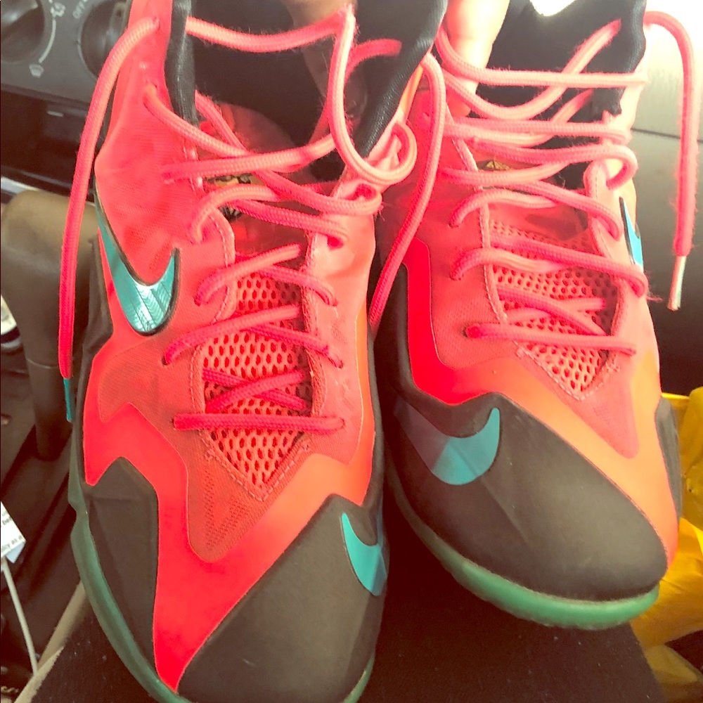 Lebrun James hero elite